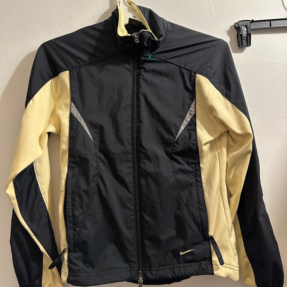 Nike everyday rain jacket